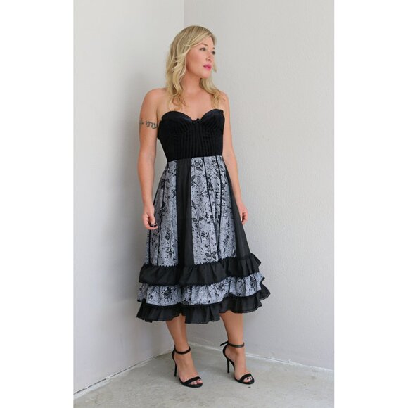 1970's Vintage Western Florals Line Dance Skirt // Women's Extra Large to XXL - Picture 2 of 10